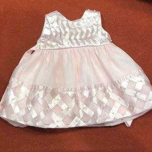 Girls dress size 6 months